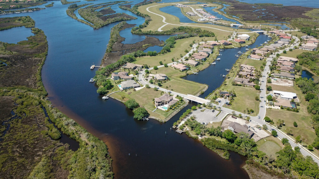 Parrish, FL | Rural Living | Waterfront Property |